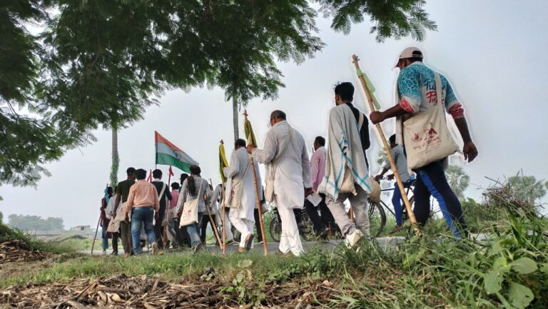 बिहार के गाँवों में ‘ढाई आखर प्रेम’ को फैला रही पदयात्रा