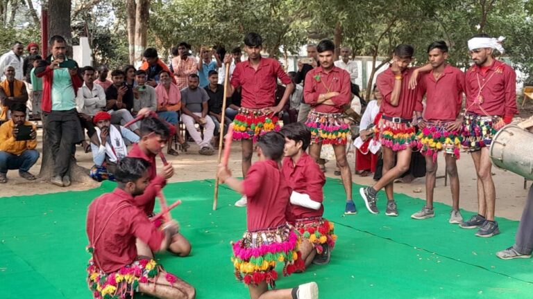 ഉത്തർപ്രദേശിലെ ജലൗൺ ജില്ലയിൽ സ്‌നേഹത്തിന്റെയും പരസ്പര സാഹോദര്യത്തിന്റെയും തരംഗം ഒഴുകുന്നു